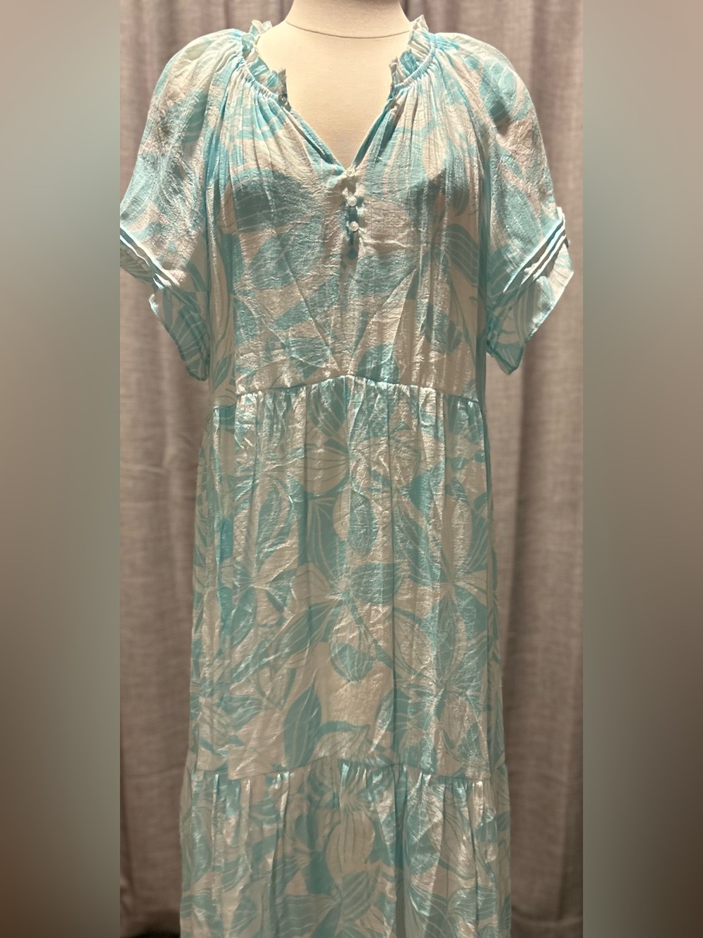 Sharagano Light Blue and White Leaf-Print Maxi Dress
